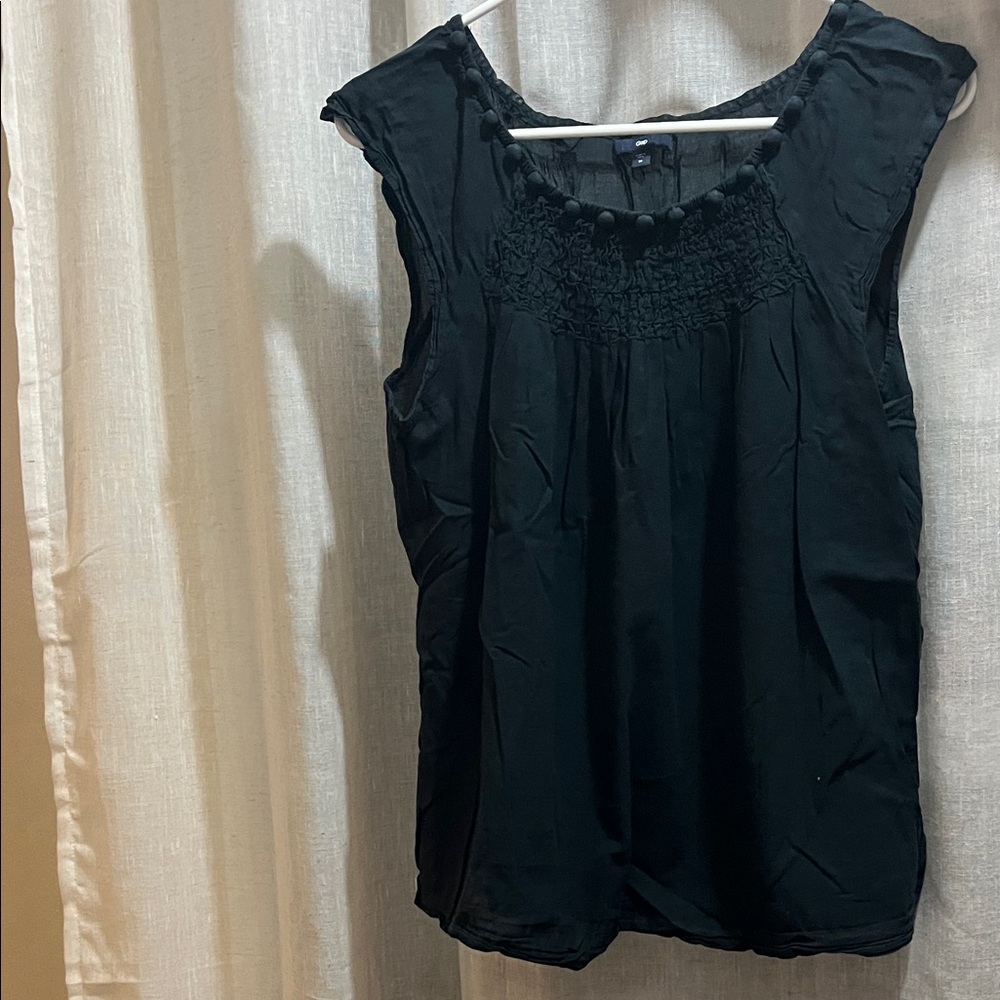 GAP Black Sleeveless Blouse
